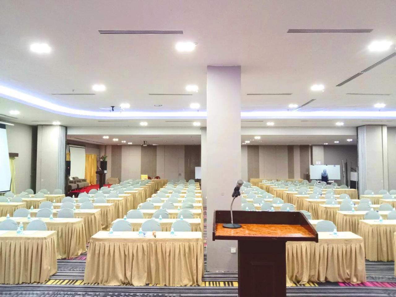 Hotel Langkasuka Langkawi Kuah Dış mekan fotoğraf