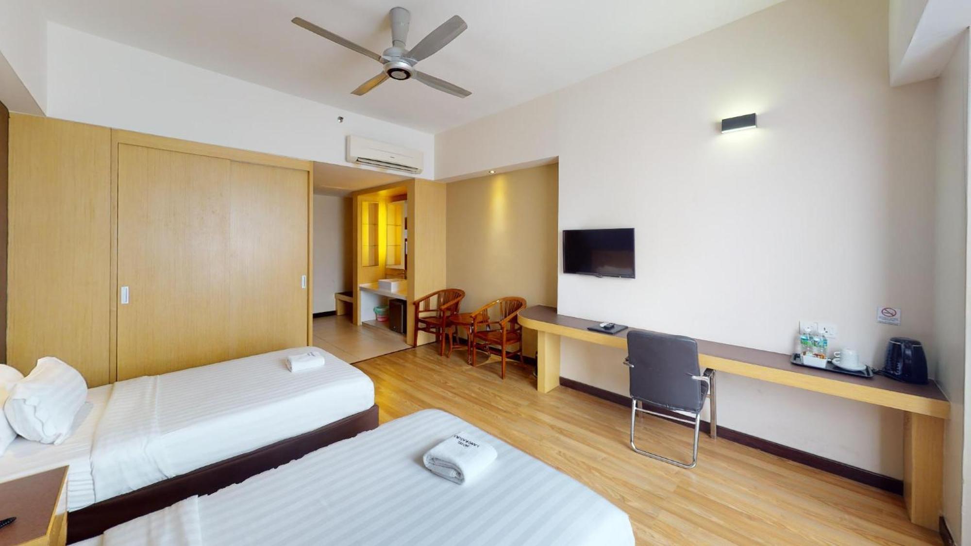 Hotel Langkasuka Langkawi Kuah Dış mekan fotoğraf